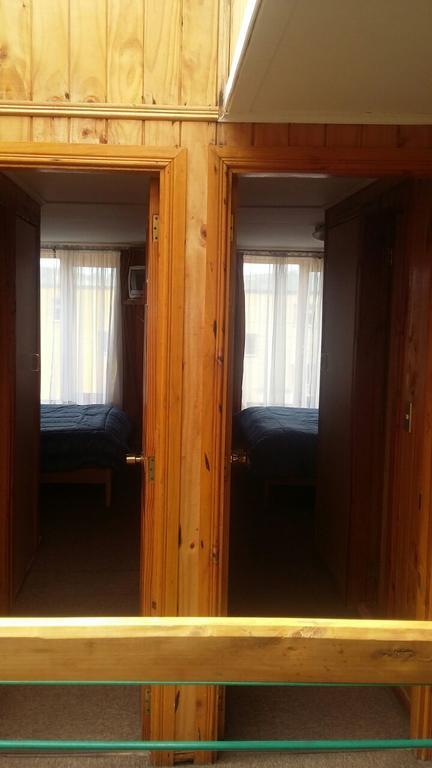 Hostal Costa Azul Кастро Экстерьер фото